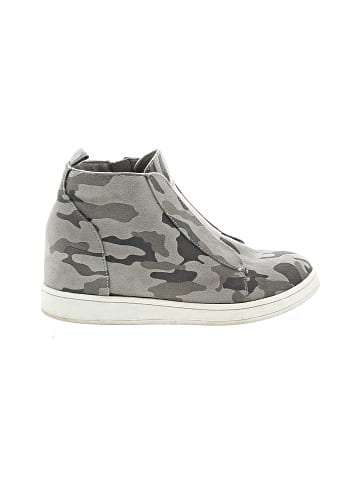 Mia Sneakers (view 1)