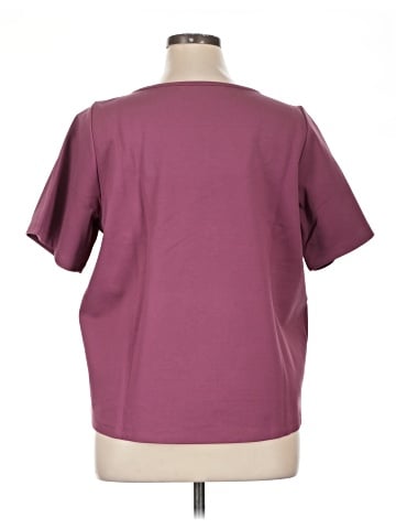 Betabrand Short Sleeve T-Shirt (view 2)