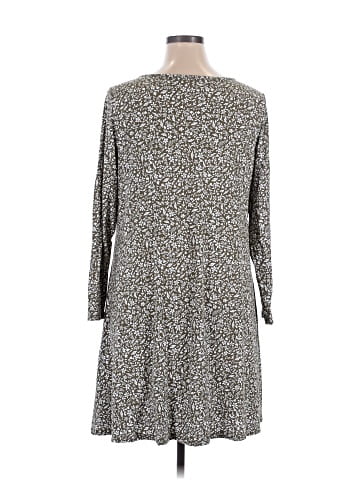 Old Navy Casual Dress (view 2)