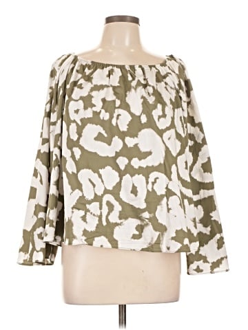 Elizabeth and James 3/4 Sleeve Blouse (view 1)
