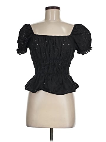 Free Kisses Short Sleeve Top (view 1)