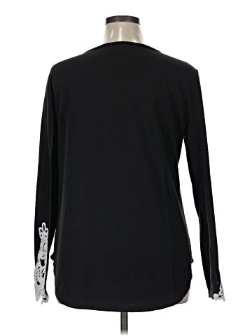 Amaryllis Long Sleeve Henley (view 2)