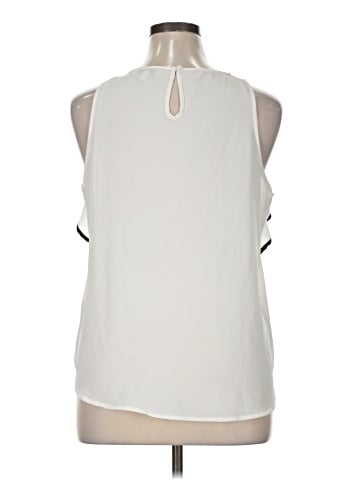 Neiman Marcus Sleeveless Blouse (view 2)