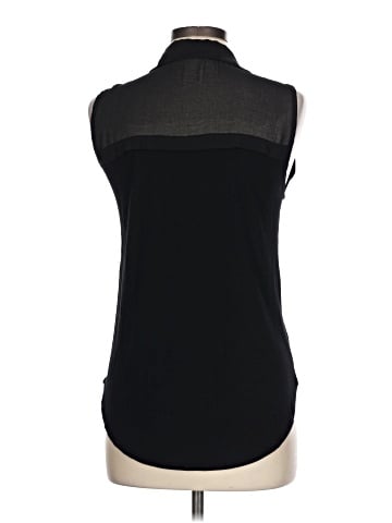 Design History Sleeveless Button-Down Shirt (view 2)