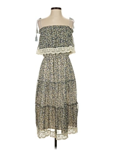 Cupcakes & Cashmere Casual Dress (view 1)