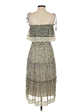 Cupcakes & Cashmere Casual Dress (view 2)