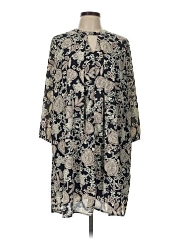 Chelsea & Theodore Casual Dress (view 1)