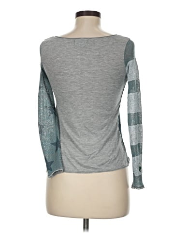 The Clas-sic 3/4 Sleeve T-Shirt (view 2)