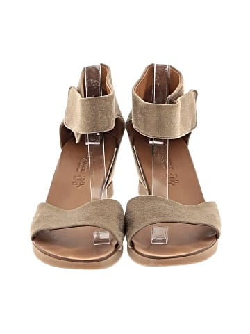 Paul Green Wedges (view 2)