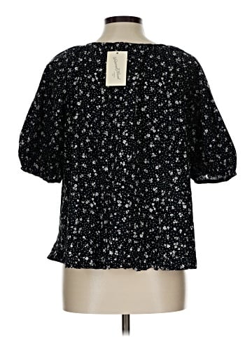 Universal Thread Short Sleeve Blouse (view 2)