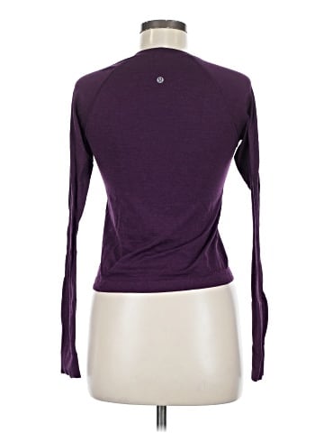 Lululemon Athletica Long Sleeve T-Shirt (view 2)