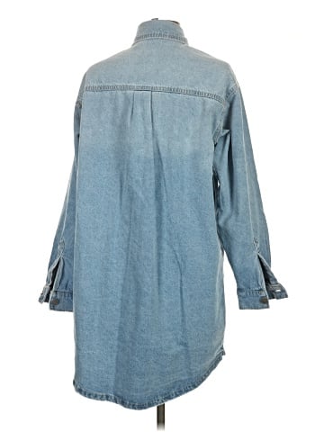 Scoop Long Sleeve Button-Down Shirt (view 2)