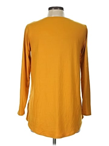 Betsey's Boutique Shop 3/4 Sleeve T-Shirt (view 2)