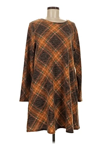 Versona Casual Dress (view 1)