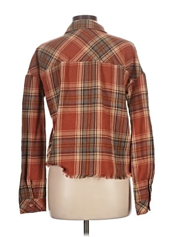 Hem & Thread Long Sleeve Button-Down Shirt (view 2)