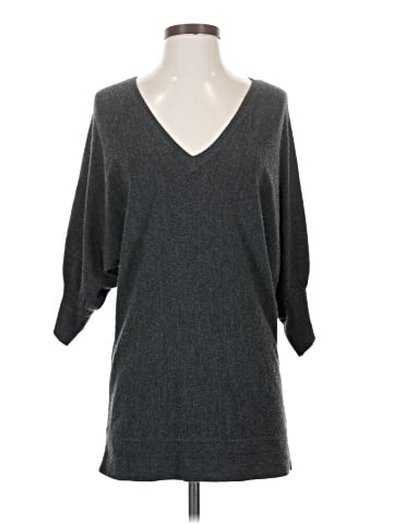 New York & Company 3/4 Sleeve Top (view 1)