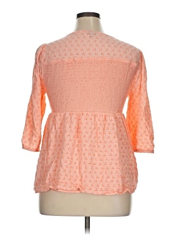 Torrid 3/4 Sleeve Top (view 2)