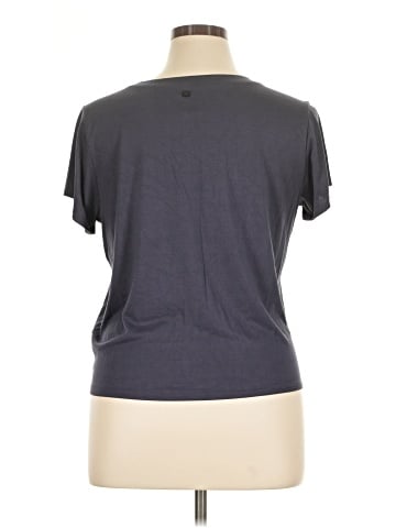 GAIAM Short Sleeve Top (view 2)