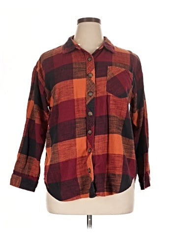 Maurices 3/4 Sleeve Button-Down Shirt (view 1)