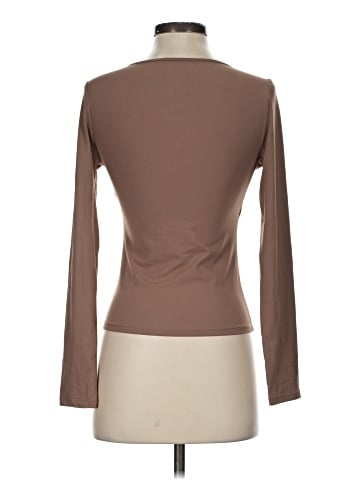 Trendy Queen 3/4 Sleeve T-Shirt (view 2)