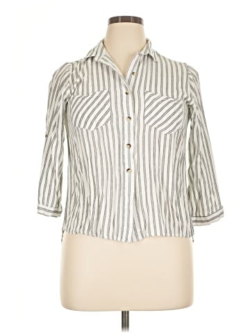 Sim & Sam 3/4 Sleeve Button-Down Shirt (view 1)