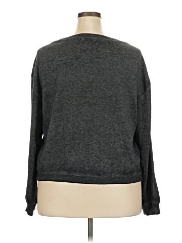Steve Madden Long Sleeve T-Shirt (view 2)