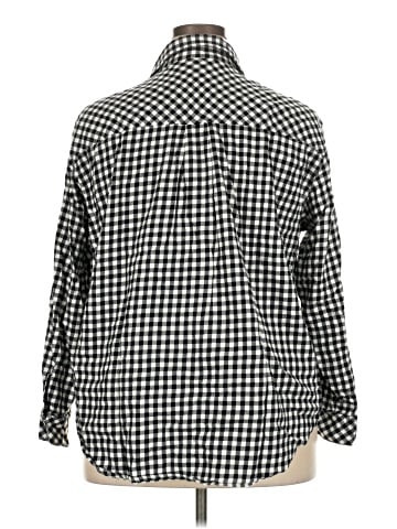 Lane Bryant Long Sleeve Button-Down Shirt (view 2)