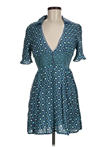 Urban Outfitters Casual Dress (view 1)