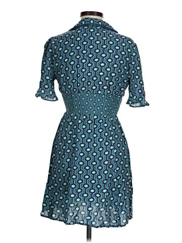 Urban Outfitters Casual Dress (view 2)