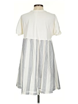 Urban Outfitters Casual Dress (view 2)
