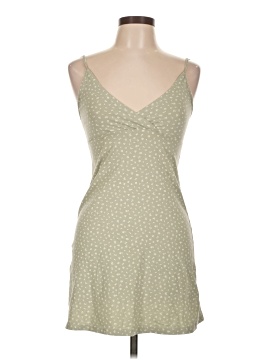 Brandy Melville Juniors' Dresses On Sale Up To 90% Off Retail | ThredUp