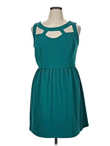 En Focus Casual Dress (view 1)