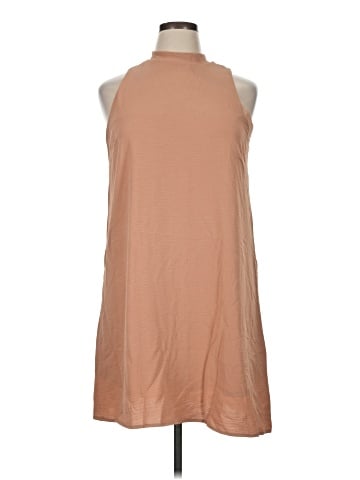Betsey's Boutique Shop Casual Dress (view 1)