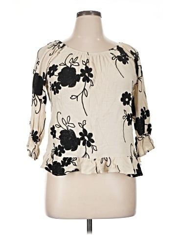 Liv Los Angeles 3/4 Sleeve Blouse (view 1)