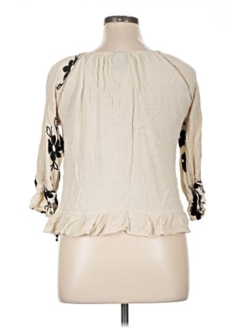 Liv Los Angeles 3/4 Sleeve Blouse (view 2)