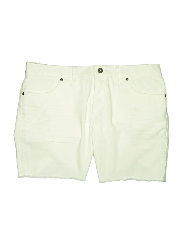 Pre-owned Carve Designs Shorts In Ivory