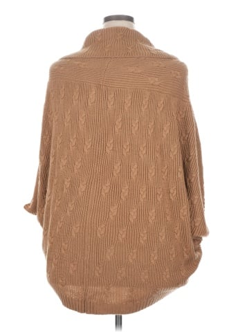 Boutique + Poncho (view 2)