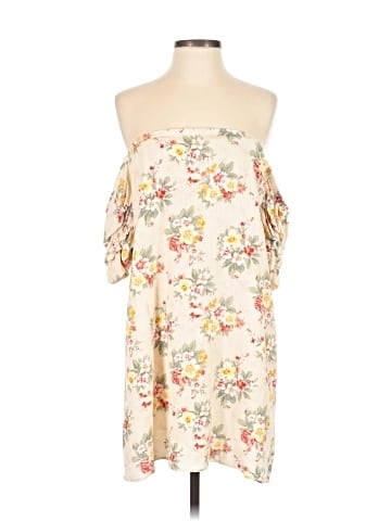 American Eagle Outfitters Casual Dress (view 1)