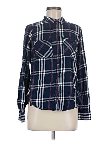 Maurices Long Sleeve Button-Down Shirt (view 1)