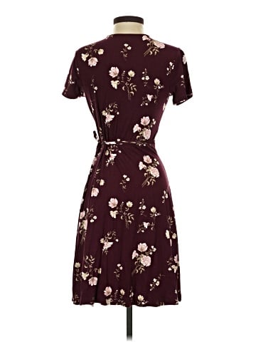 Old Navy Casual Dress (view 2)