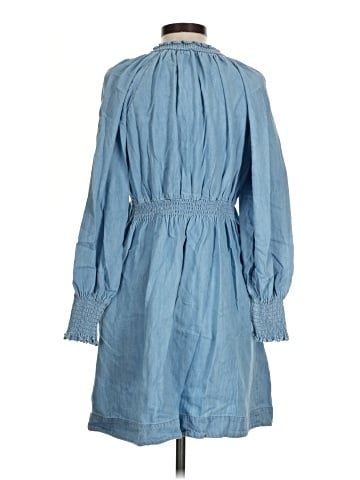 Old Navy Casual Dress (view 2)