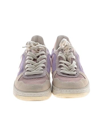 VEJA Sneakers (view 2)