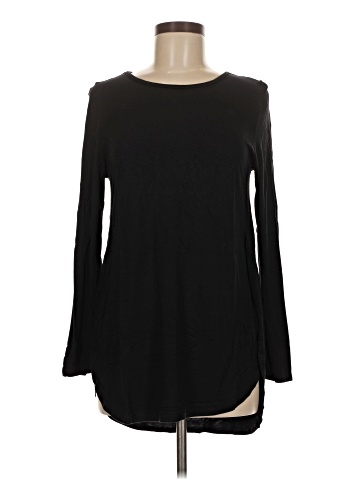 Old Navy Long Sleeve T-Shirt (view 1)
