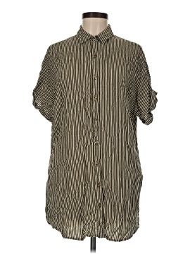 Forever 21 Short Sleeve Button Down Shirt