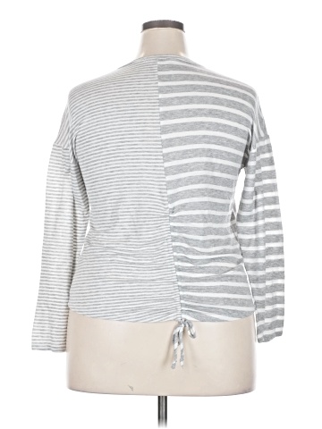 Nouvida 3/4 Sleeve T-Shirt (view 2)