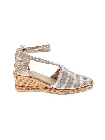 Eric Michael Wedges (view 1)