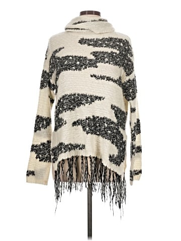 Romeo & Juliet Couture Pullover Sweater (view 1)