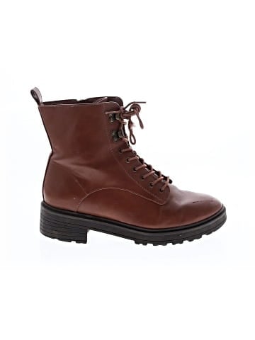 Universal Thread Boots (view 1)