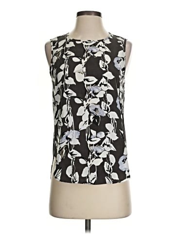 One Clothing Sleeveless Blouse (view 1)