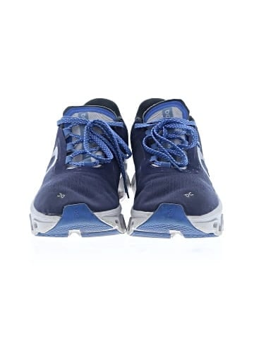 On Cloud Sneakers (view 2)